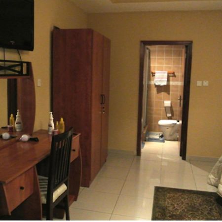 La Playa Suites Lagos Extérieur photo