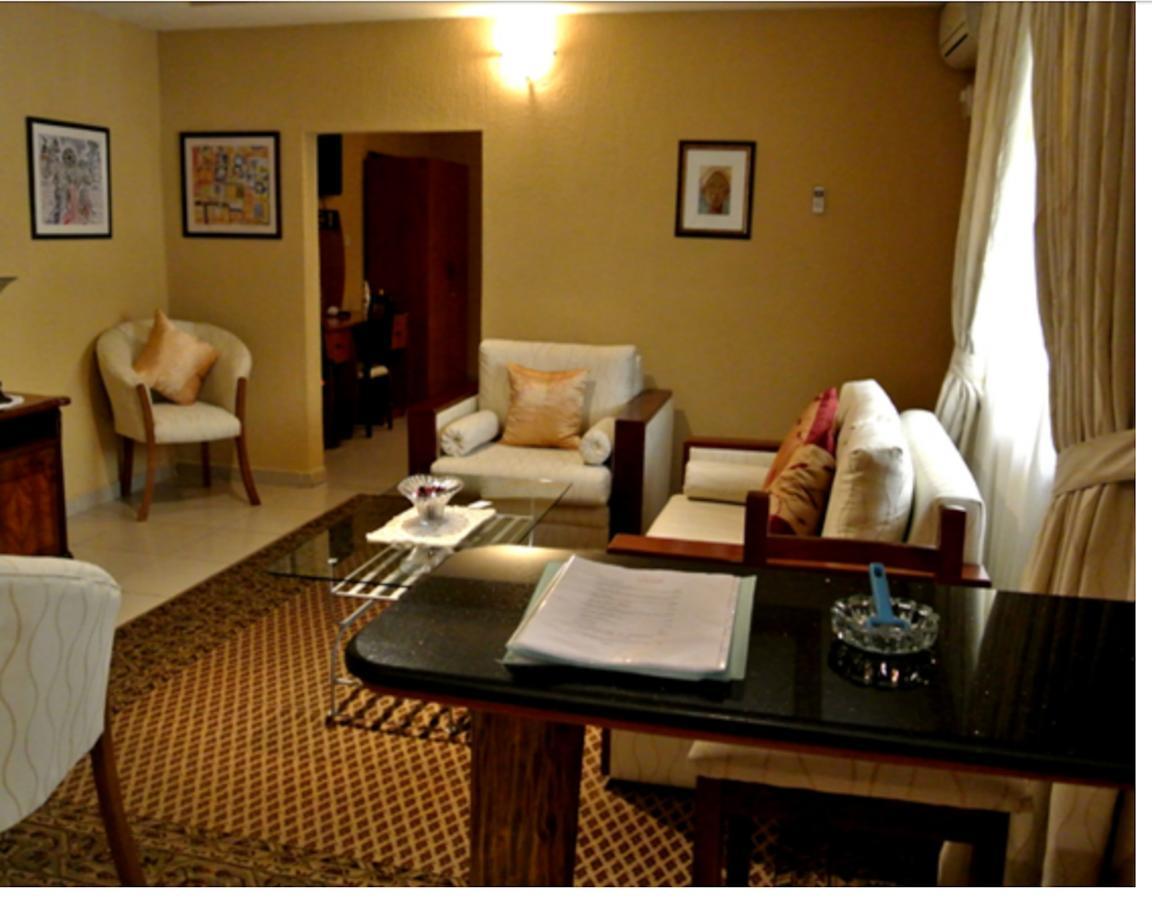 La Playa Suites Lagos Extérieur photo