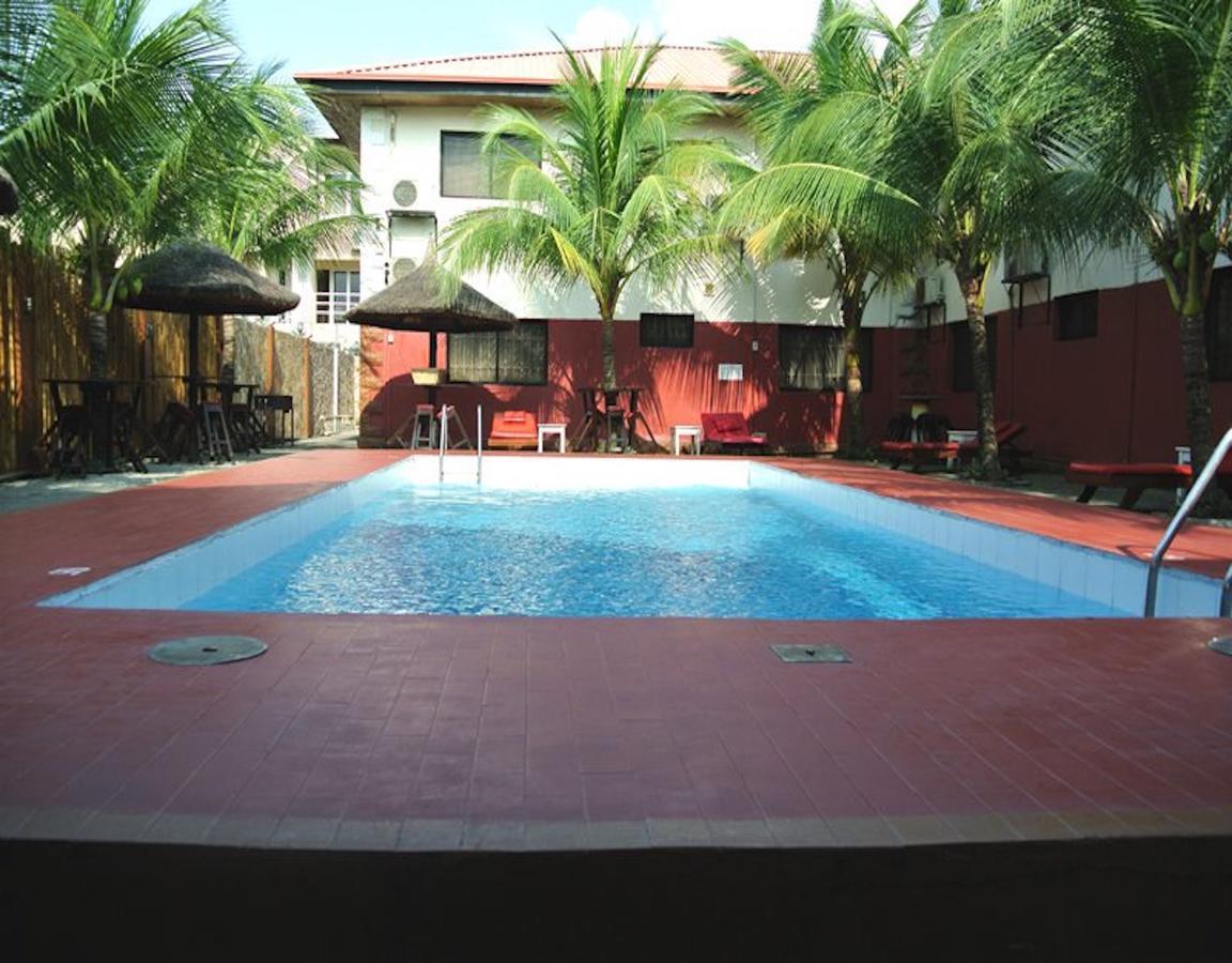La Playa Suites Lagos Extérieur photo