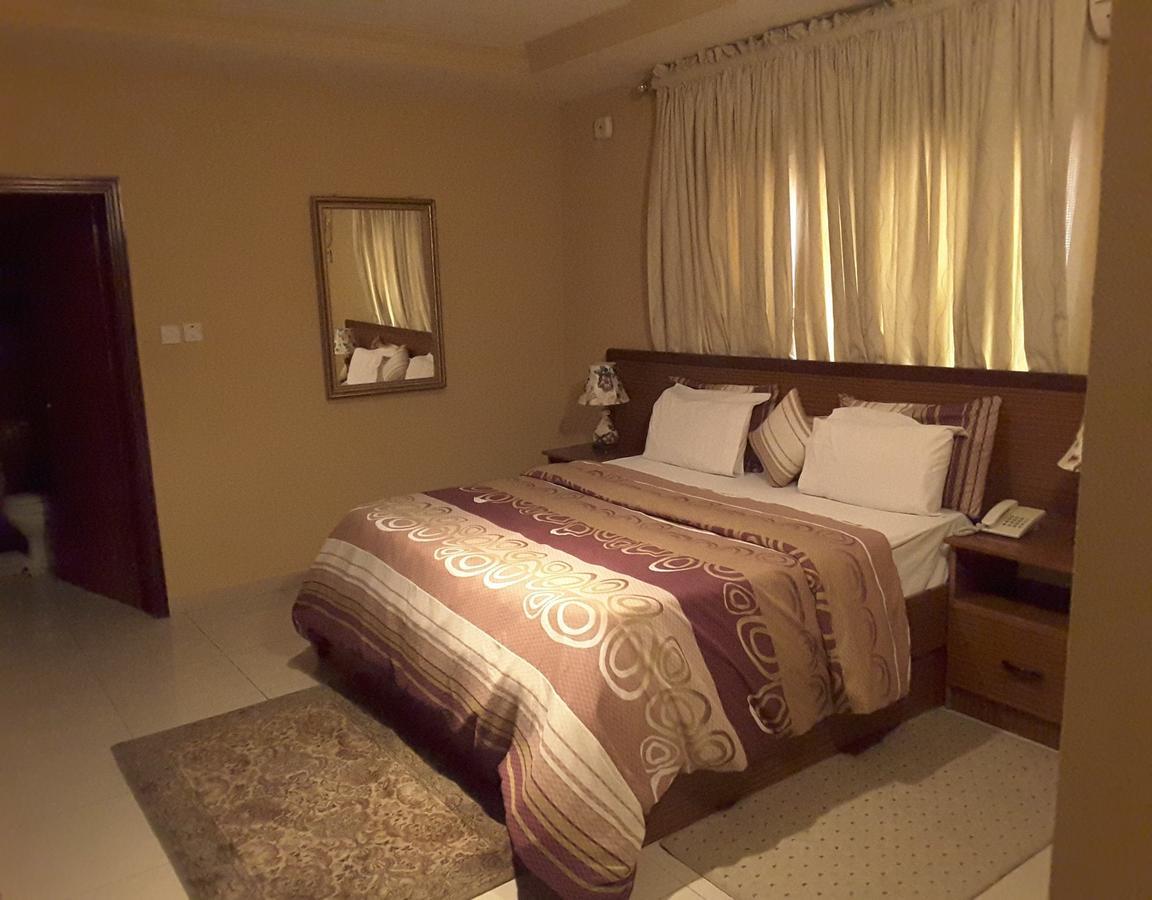 La Playa Suites Lagos Extérieur photo