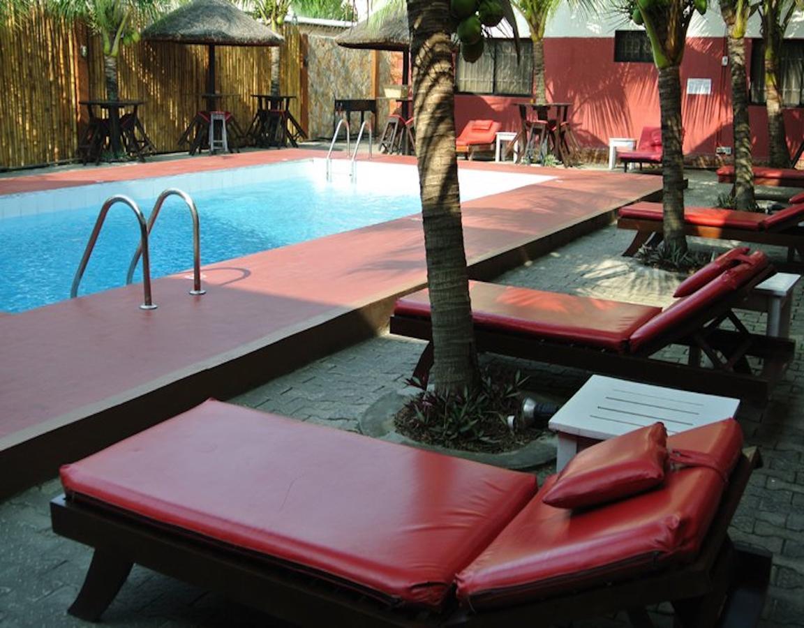 La Playa Suites Lagos Extérieur photo